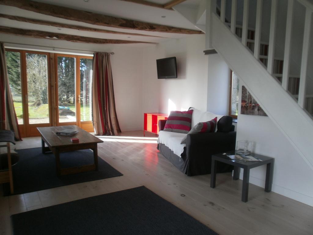 Gites Du Manoir Runan Bagian luar foto