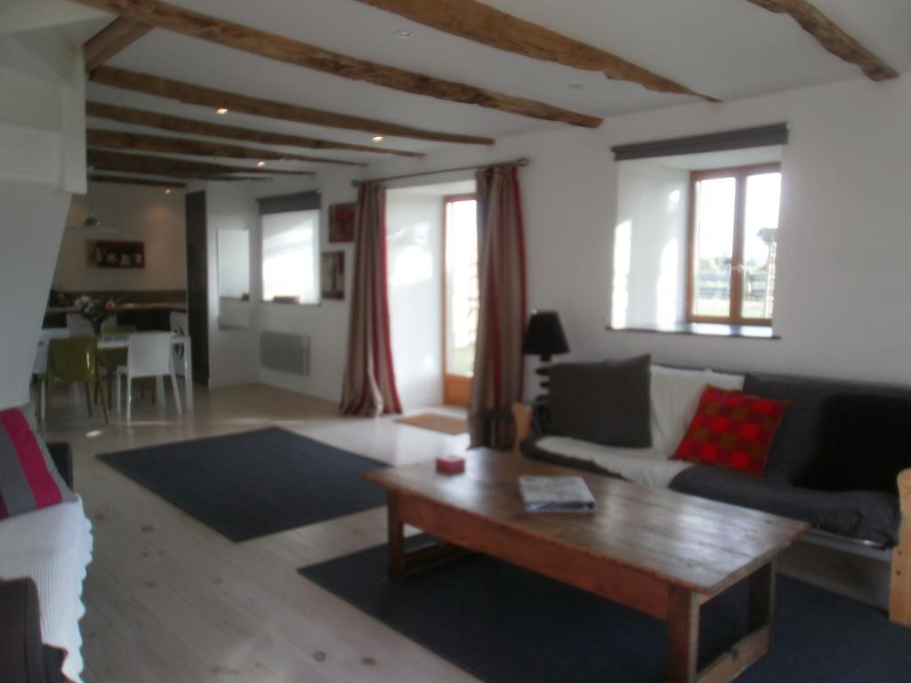 Gites Du Manoir Runan Bagian luar foto
