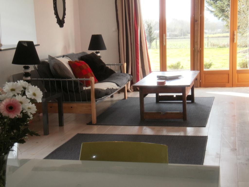 Gites Du Manoir Runan Bagian luar foto