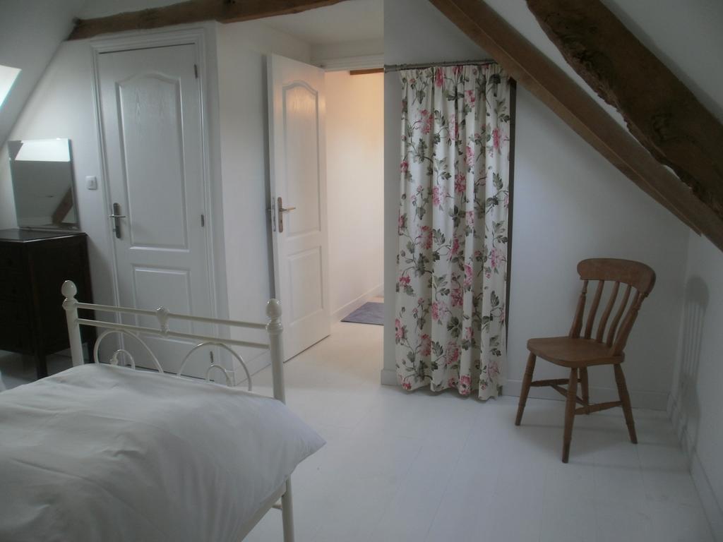 Gites Du Manoir Runan Bagian luar foto