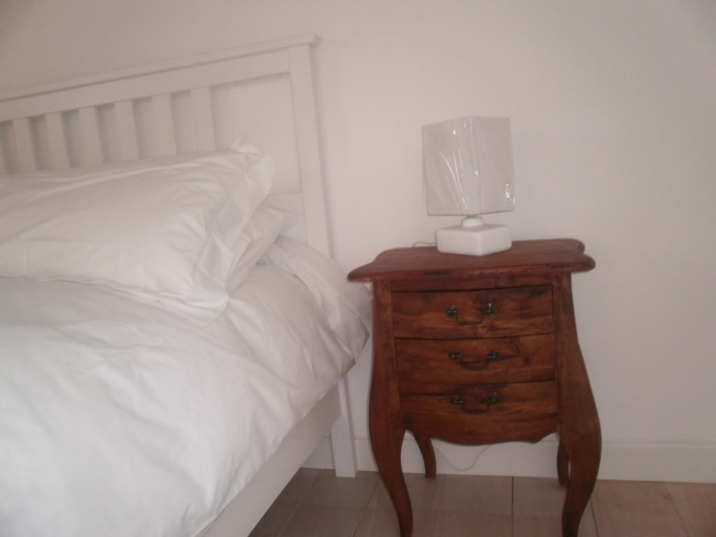 Gites Du Manoir Runan Bagian luar foto