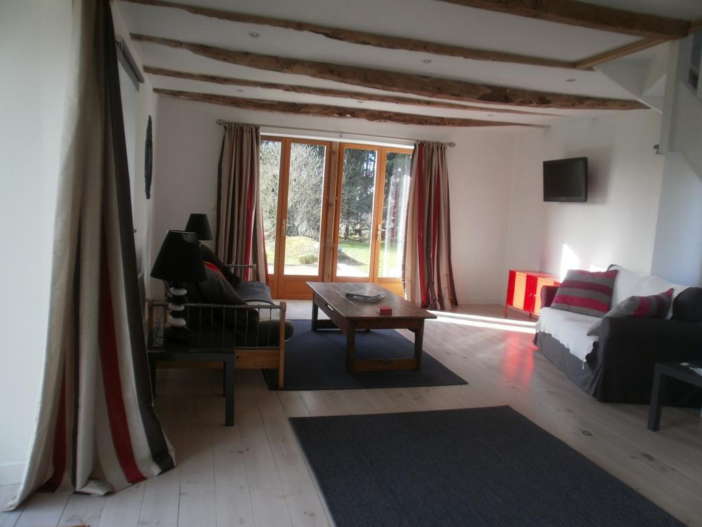 Gites Du Manoir Runan Bagian luar foto