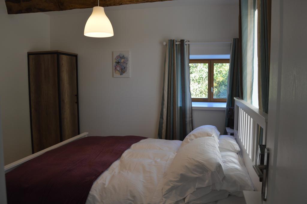 Gites Du Manoir Runan Bagian luar foto